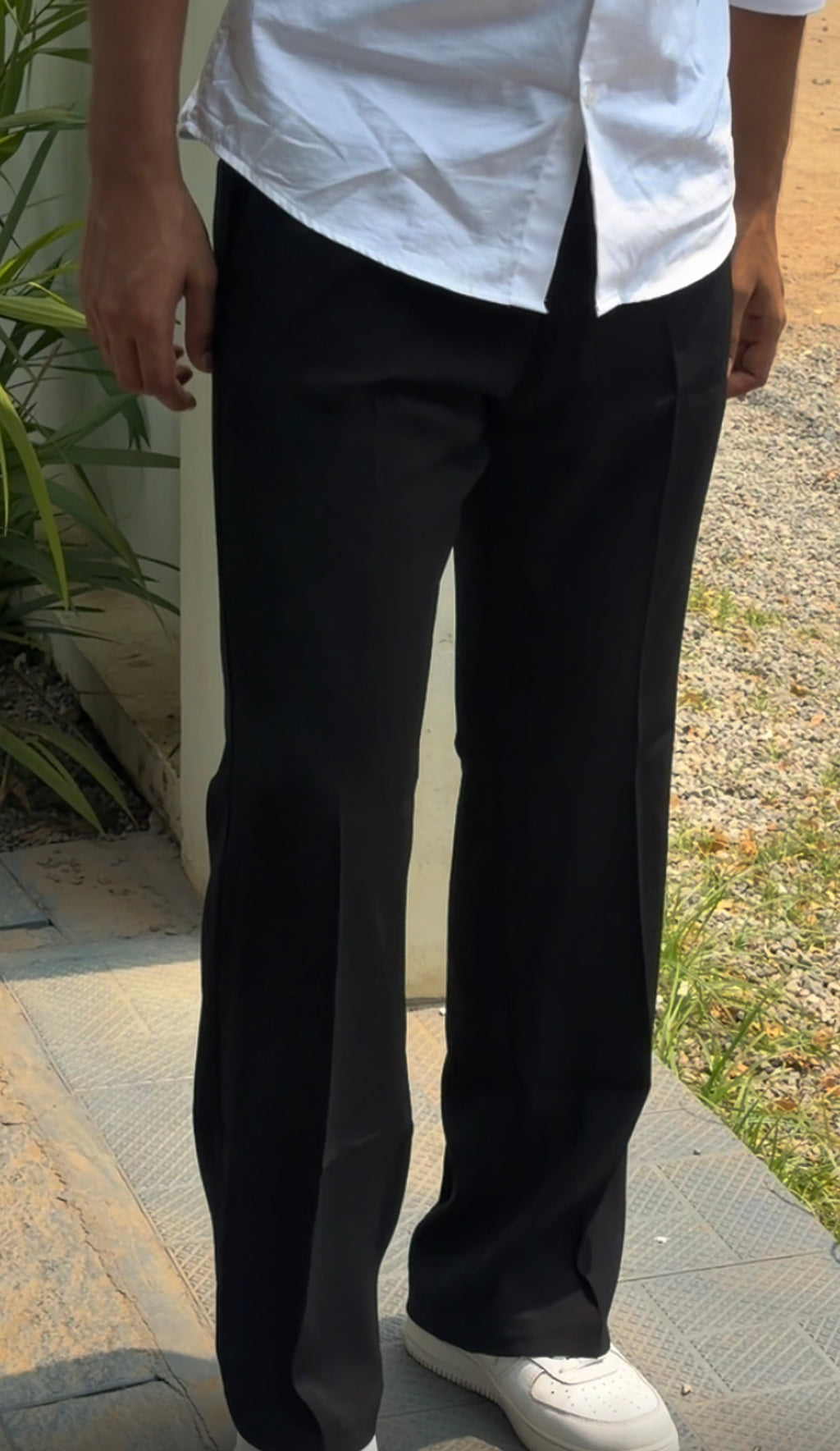 SEMI BOOTCUT BLACK PANTS TR0192