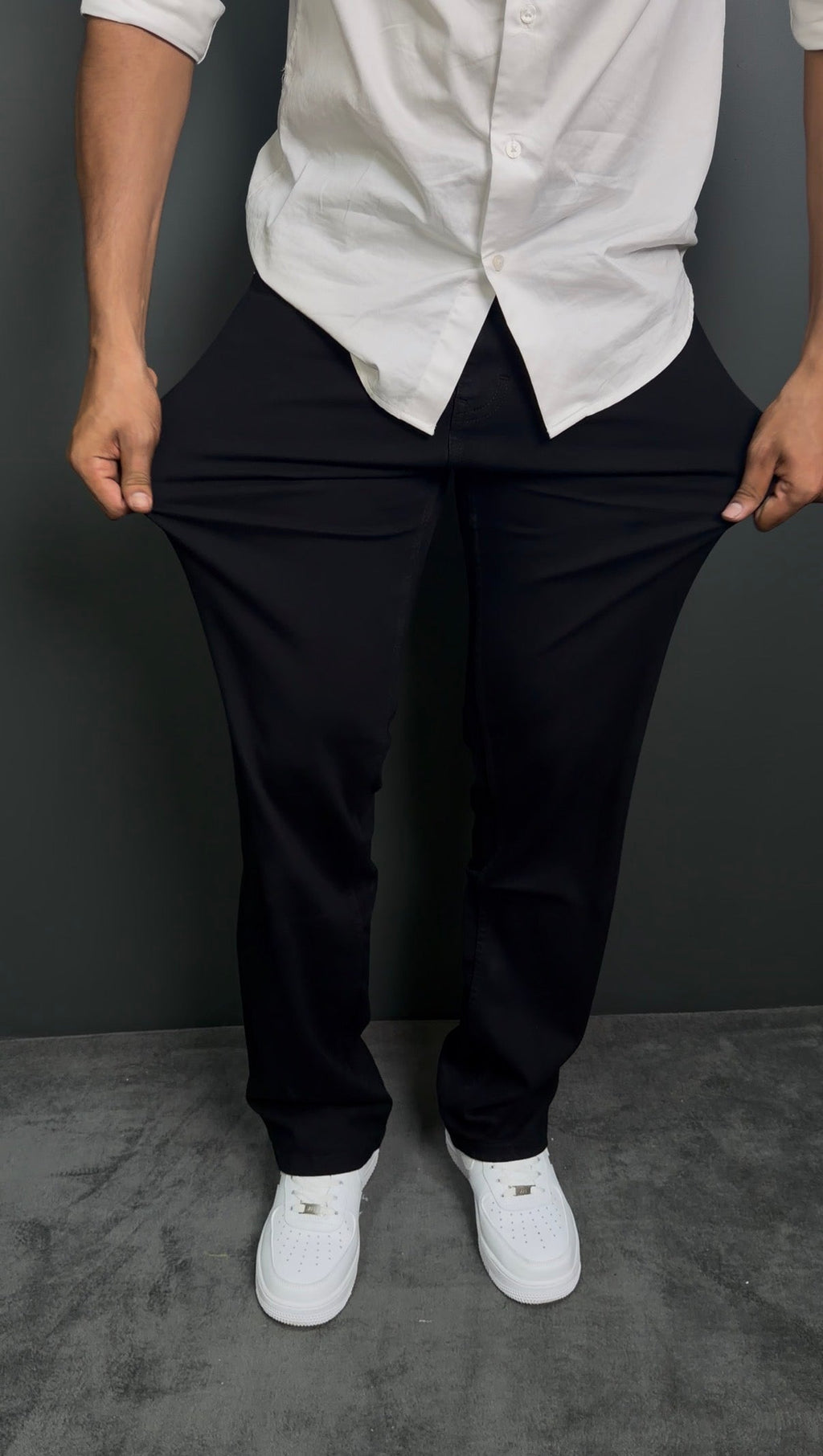 NO FADE BLACK LYCRA DENIM PANTS MDP0175