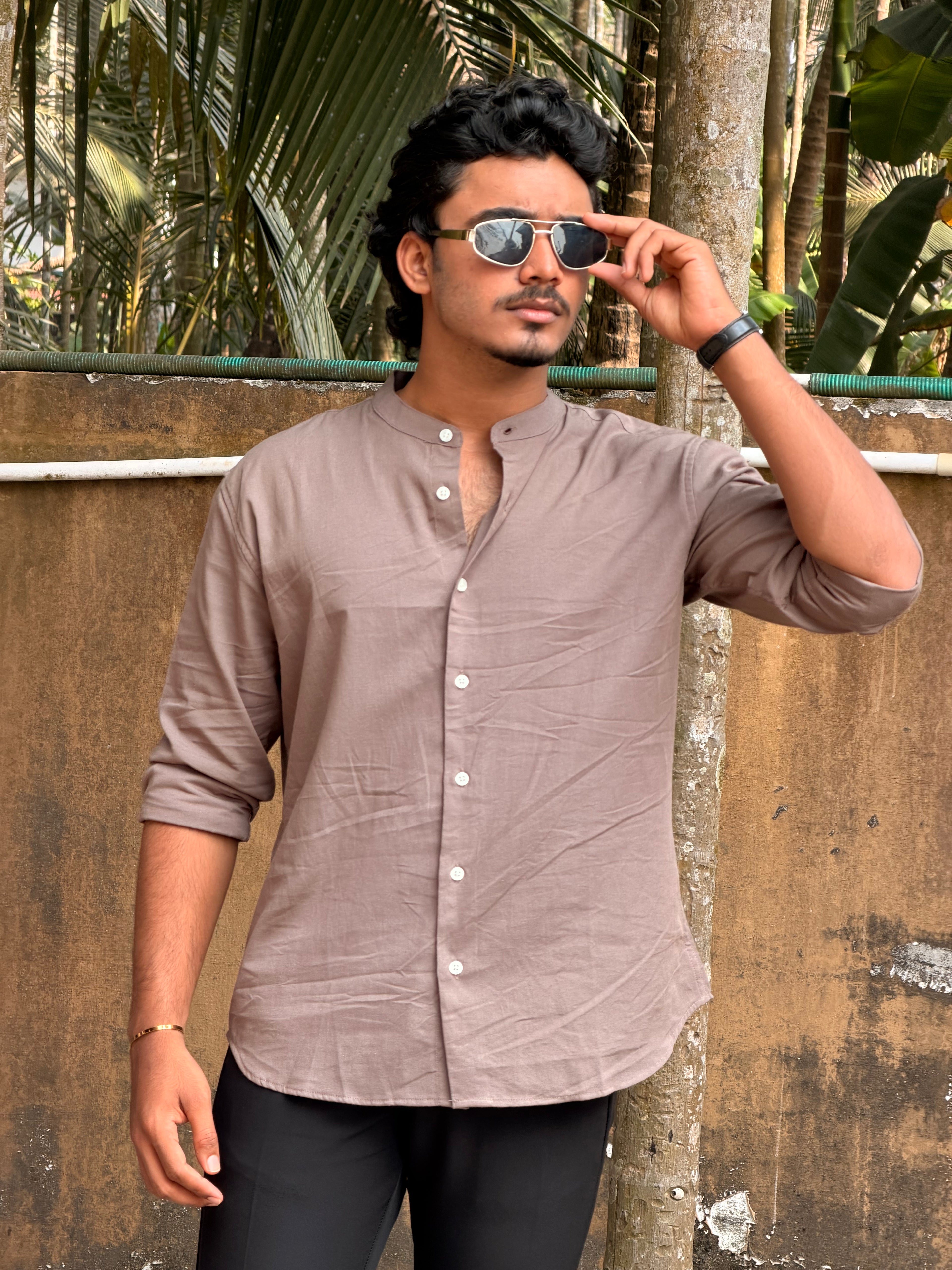 Chinese collar MSC0878